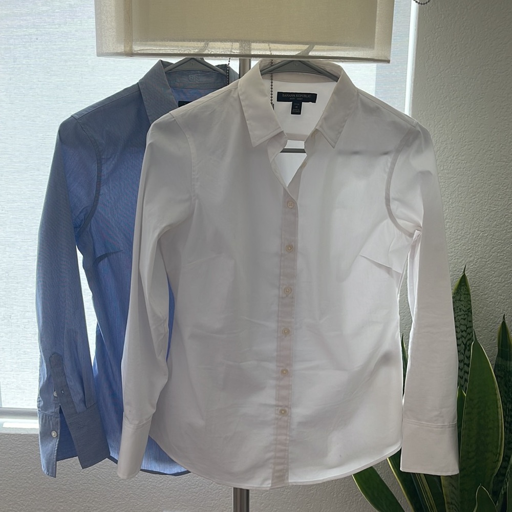 Banana Republic fitted collared button down